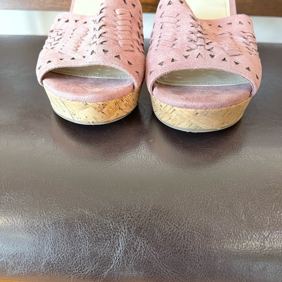 Marc Fisher size 9.5 wedges - Picture 10 of 16